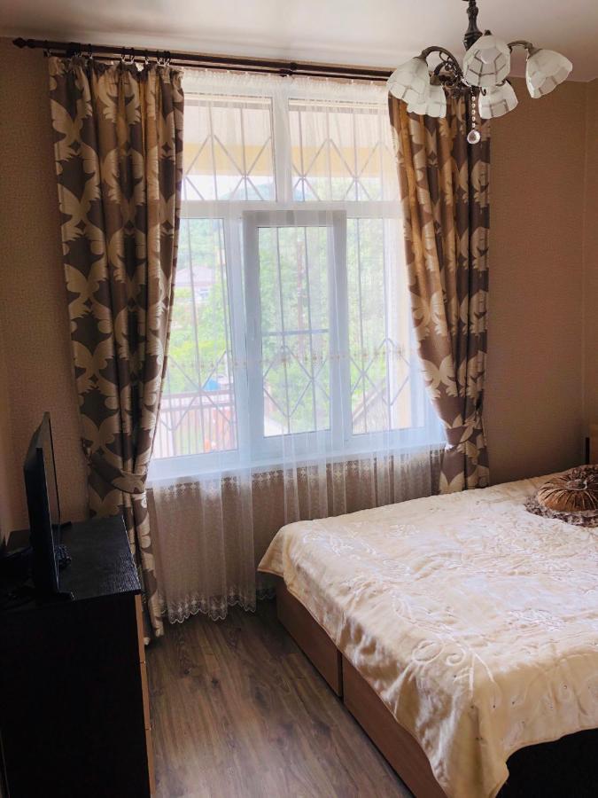 Гостевой Дом "Ласточкино Гнездо" Tsandrypsh Esterno foto